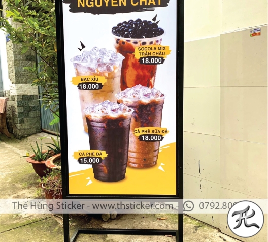 thiết kế và in ấn standee theo yêu cầu